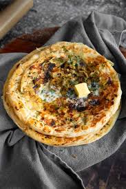 Paneer-Pyaz Kulcha