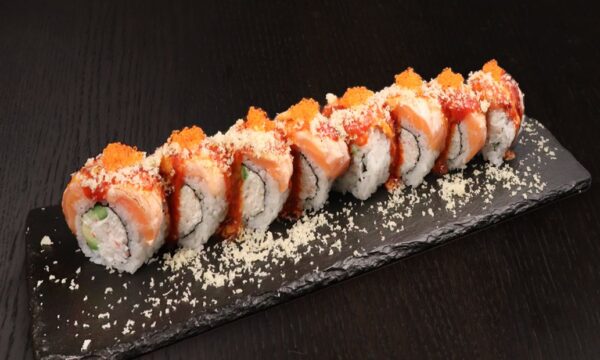 Salmon Tataki Roll