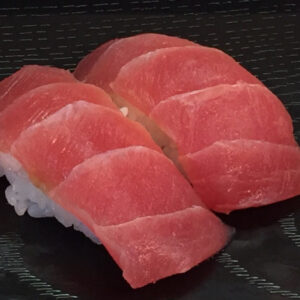 Tuna Nigiri (2 pcs)